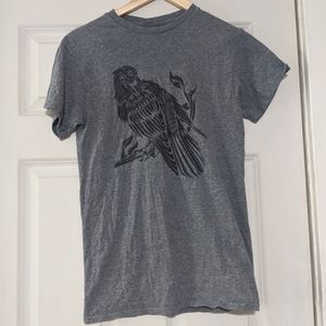 3-eyed hawk gray t-shirt